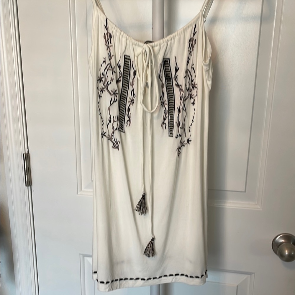 POL White and Black Embroidered Tank Top with Tassels